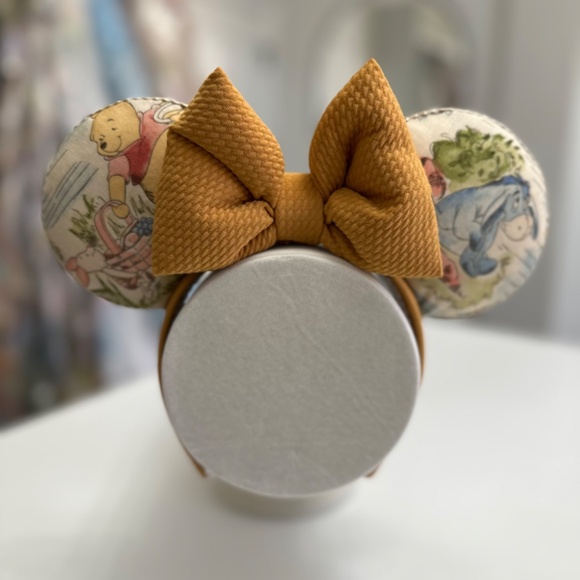 Custom Made Vintage Winnie the Pooh Minnie Ears Headband Pooh Bear Disney Ears - Picture 4 of 4